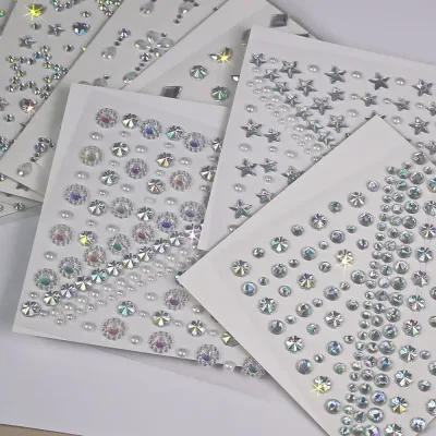 Autocollants strass visage cœur et lune – image 3